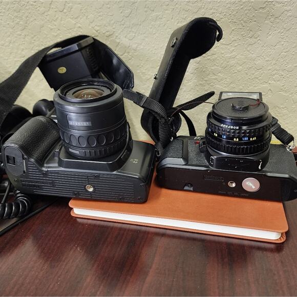 Vintage Pentax 35mm Camera bundle - Picture 9 of 11